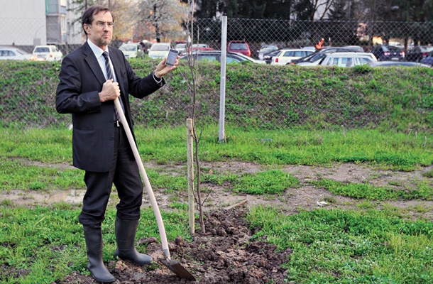 Lojze Peterle, edini evropski poslanec iz Slovenije, ki je glasoval za sporno direktivo