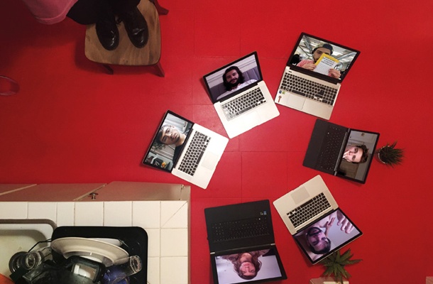 Člani kolektiva Ljudje med sestankom na relaciji San Francisco – Berlin – Ljubljana – Zagreb