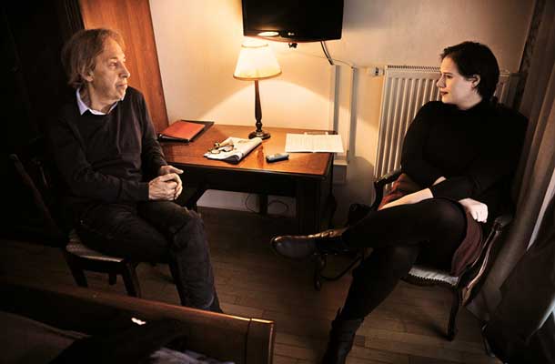 Pascal Bruckner in Katja Perat med intervjujem v hotelski sobi ljubljanskega Hotela Antiq 