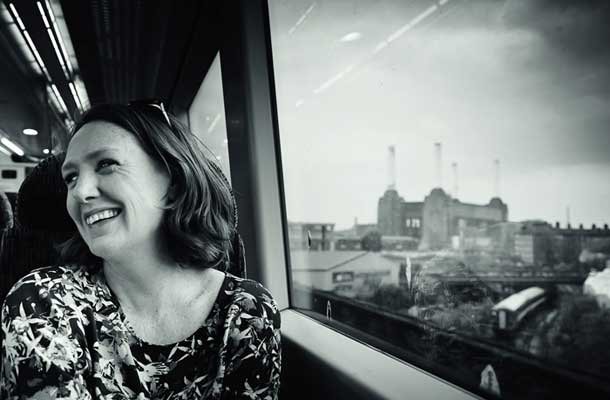 Paula Hawkins: Dekle na vlaku