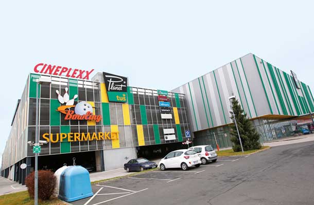 Tušev hipermarket v Mariboru. Bo že kmalu postal zadruga, v lasti občanov – potrošnikov? 
