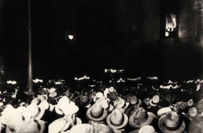Nagovor množice z baklami 30. januarja 1933 v Berlinu