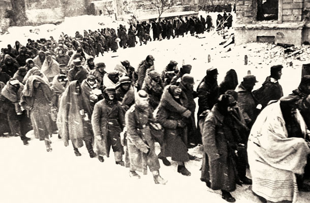 Od skupno okoli 110 tisoč zajetih nemških vojakov jih je polovica umrla do pomladi 1943. 