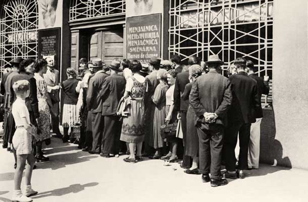 Zamenjava jugoslovanskih dinarjev za italijanske lire v Ljubljani 27. junija 1941 