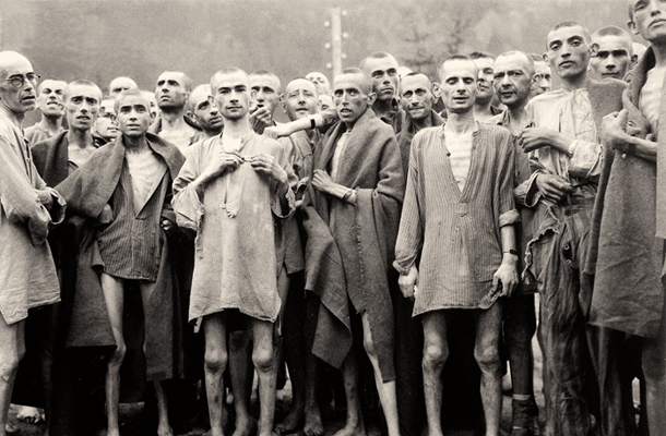 Preživeli taboriščniki ob osvoboditvi maja 1945