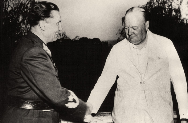 Tito in Churchill v Italiji leta 1944