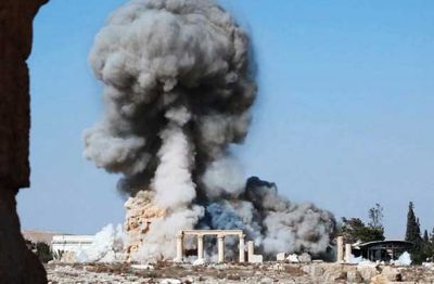 25. avgusta 2015 je ISIS arheološke ostaline porušil, razdejal in oplenil.