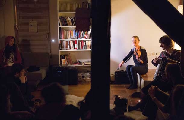 Maarja Nuut (Estonija) v eni od ljubljanskih mansard