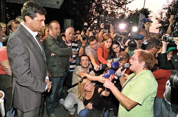 Borut Pahor med obiskom ugašajoče Mure, kjer je obljubil, da bo storil vse, kar se bo dalo 