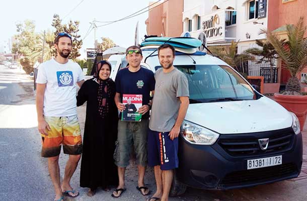 Matjaž, Andrej in Rok, surf trip, Taghazout, Maroko / Foto Mohamed