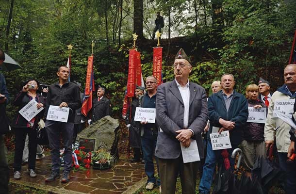 Zgodovinar Jože Pirjevec leta 2013 na zboru zoper poveličevanje domobranstva, ki se je imelo zgoditi nekaj ur kasneje v Rovtah