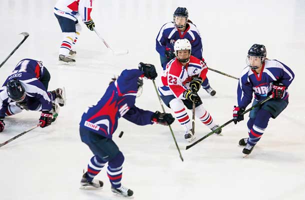 Južna Koreja : Severna Koreja, 4 : 1, žensko svetovno prvenstvo v hokeju, II, Bled 