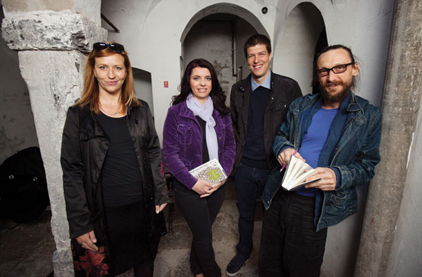 Figa, izid romana Gorana Vojnovića: Nina Valič, Jelena Aščić, avtor in Marko Mandić, Mini teater, Noč knjige 2016, Ljubljana