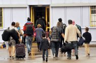 V Sloveniji ostaneta dva od stotih prosilcev za azil