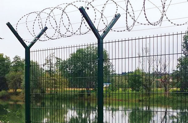 Panelna žica z dodatkom