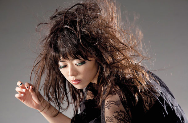 Hiromi, ena najbolj inovativnih, nepredvidljivih pianistk in skladateljic zadnjih let, je prvo ime letošnjega festivala. 