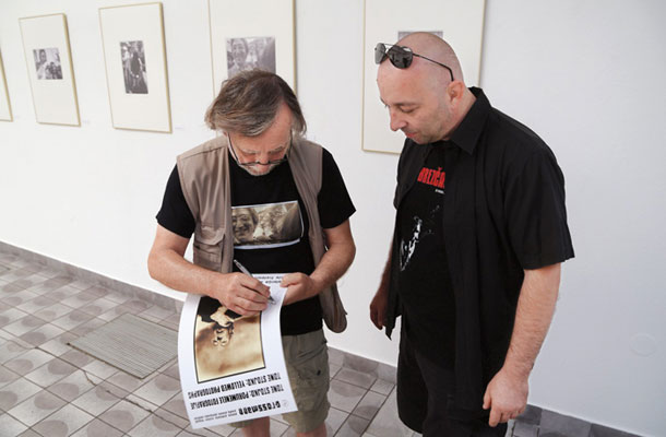 Tone Stojko: Porumenele fotografije, podpis producentu (Psi brezčasja) Tomiju Matiču, Festival fantastičnega filma in vina, Ljutomer 