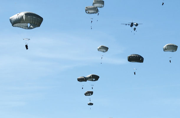 Anakonda 2016, največja vojaška vaja zveze Nato po koncu hladne vojne. Potekala je na Poljskem, na njej pa je sodelovalo tudi 100 pripadnikov in pripadnic Slovenske vojske.