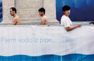 «Topless po mestu«