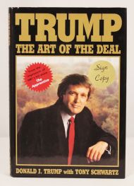 Trumpova avtobiografija, ki je leta 1987 postala orjaški bestseller (prodali so več kot milijon izvodov), a je v resnici sploh ni napisal Trump, temveč Tony Schwartz, ki je reviji New Yorker povedal, da mu je žal, da jo je napisal: »Naličil sem prašiča!« 