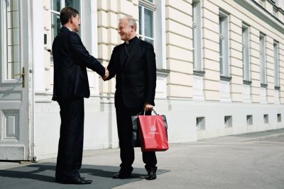 Premier Miro Cerar inljubljanski pomožni škof AntonJamnik 