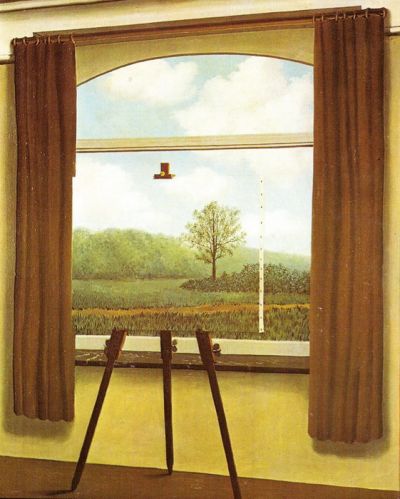 Priljubljeni nadrealist Rene Magritte bo v pariški muzej Pompidou gotovo privabil številne obiskovalce.
