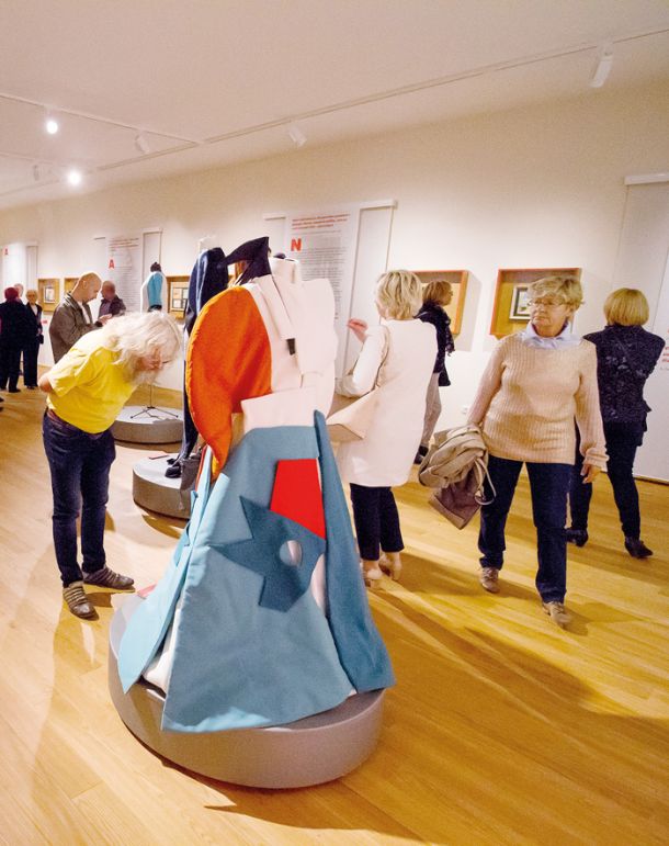 Černigoj / Teater in dela iz Zbirke Marie-Luise Betlheim, Galerija Božidar Jakac, Kostanjevica na Krki