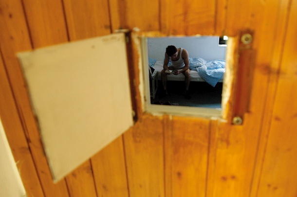 Prizor iz Prevzgojnega doma Radeče leta 2005. Danes mora v prevzgojni dom le vsak deseti mladoletni storilec kaznivega dejanja, drugi kazen odslužijo v domačem okolju.