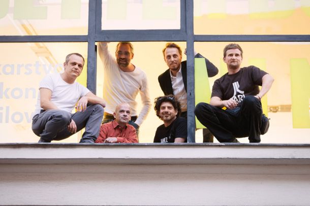 Viktor Bernik, Arjan Pregl, Gorazd Krnc, Žiga Kariž, Sašo Vrabič in Miha Štrukelj: Better Doggy Style Than No Style, Mestna galerija Ljubljana 