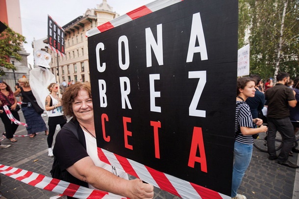 Protest proti CETI v Ljubljani