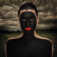 Ana Lazovski, oblikovalka maske in pokrival