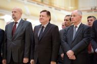 Že skoraj filmski prizor, kot srečanje Ala Caponeja in Nedotakljivih: Branko Masleša, predsednik vrhovnega sodišča, Zoran Janković, ljubljanski župan in nosilec največ ovadb, ter Zvonko Fišer, generalni državni tožilec, na dnevu slovenskih odvetnikov v Hotelu Union v Ljubljani