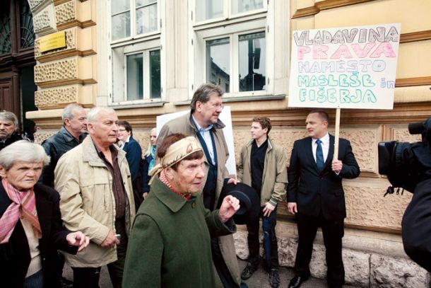 Branko Masleša in Zvonko Fišer, ki sta zadnja leta vodila sodstvo in tožilstvo, sta si zaradi postopkov zoper Janšo, Bavčarja in druge nakopala gnev »množic«.