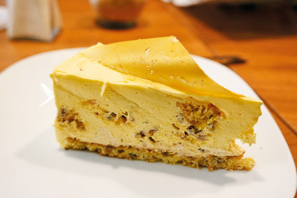 Torta Melanija, plagiat ali prava stvar?