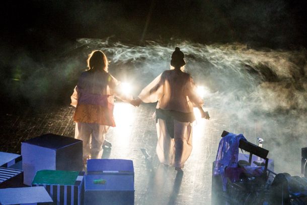 Tina Vrbnjak in Maja Sever: Kako ostanem lepa in svobodna, Teatralni pogovorni šov, Mestno gledališče Ptuj 