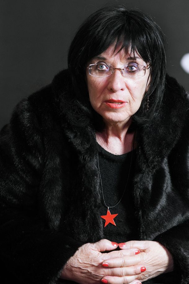 Svetlana Makarovič: Kaj lepega povej, noviteta kratkih pesmi, Hiša sanjajočih knjig, LJ 