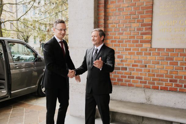 Madžarski in slovenski zunanji minister 