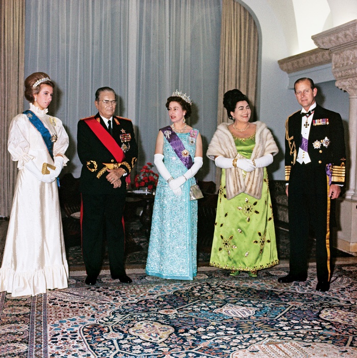 Tito in Jovanka z angleško kraljevsko družino leta 1972 v Beogradu.