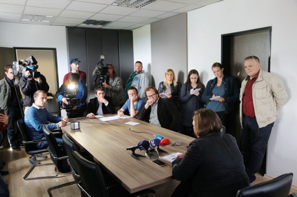 Prve javne dražbe za trgovski del kompleksa Stožice so se udeležili zgolj novinarji.