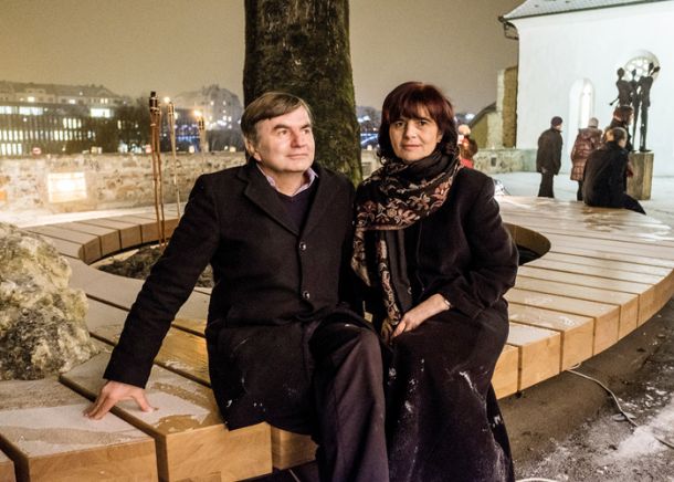 Janko Rožič: SKLOP – deveta klop, avtor in Liljana Jarh, Zgodba o klopeh in ljudeh, MB 