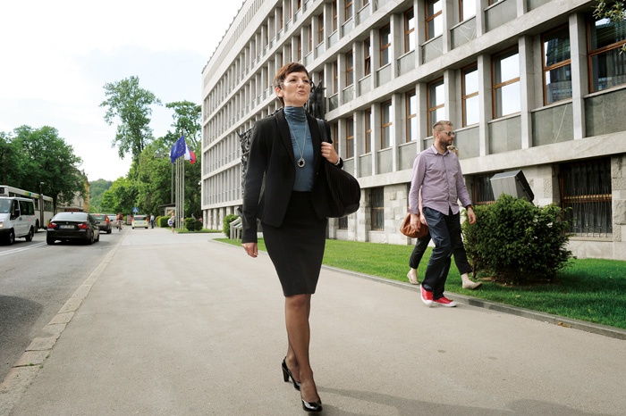 Ministrica Maja Makovec Brenčič