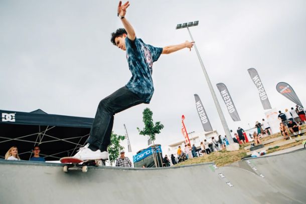 Matija Frandolič, trik Smith grind, rolkarsko tekmovanje Flow Grind, Nova Gorica