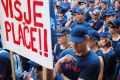 Protest najslabše plačanih javnih uslužbencev