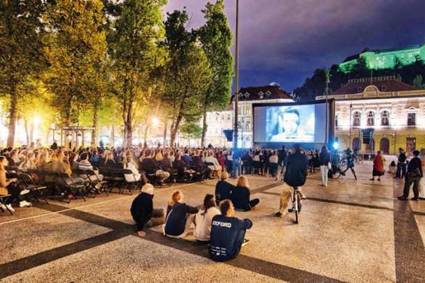 Letni kino na Kongresnem trgu, Kongresni trg, Ljubljana