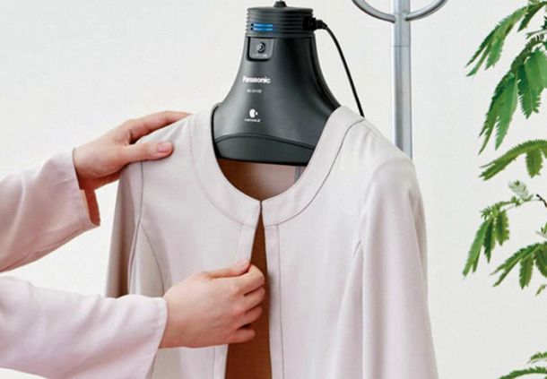 Deodorantski obešalnik