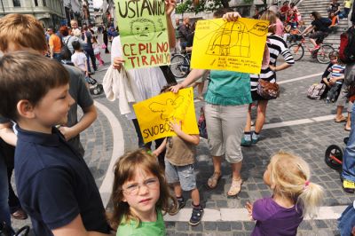 Shod zaradi »vsiljevanja« cepljenja leta 2015 v Ljubljani 