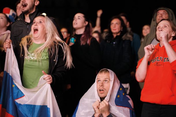 Javni ogled finalne tekme evropskega prvenstva v košarki med Slovenijo in Srbijo na Kongresnem trgu v Ljubljani.