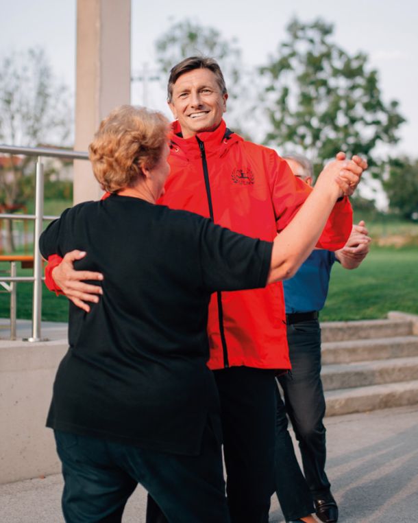 Predsednikov ples pri gasilskem domu Lokarje