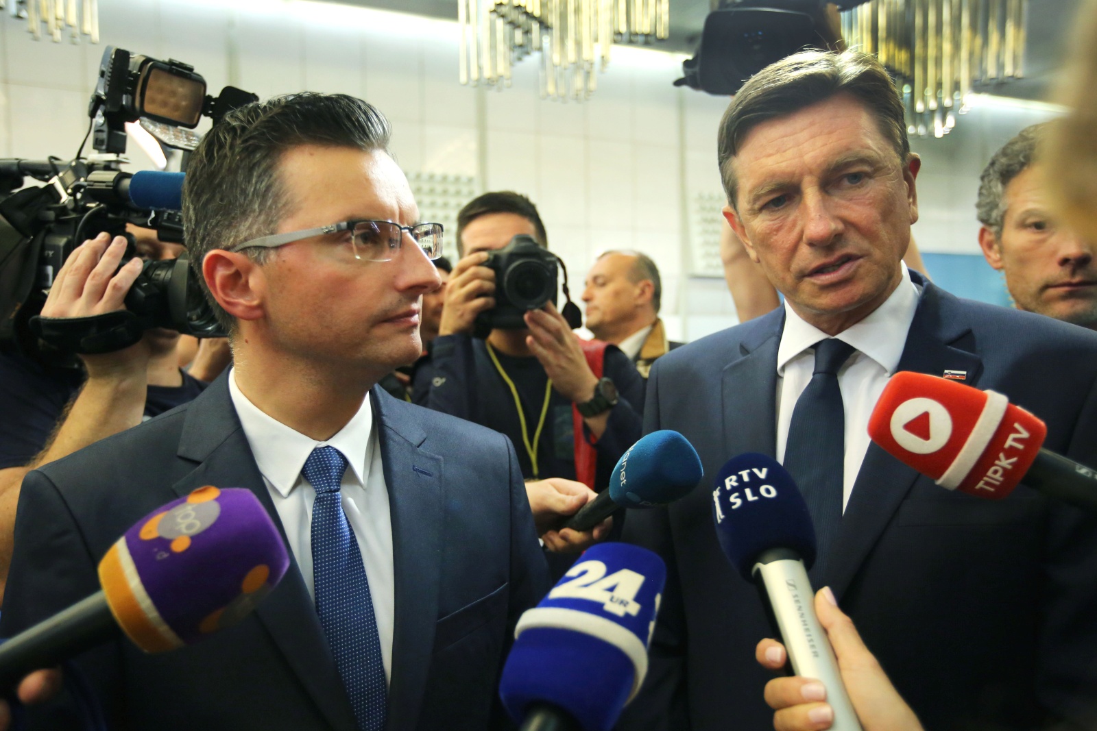 Drugi krog predsedniških volitev: Marjan Šarec vs. Borut Pahor