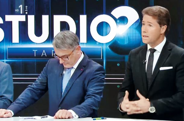 Mnogo hrupa za nič